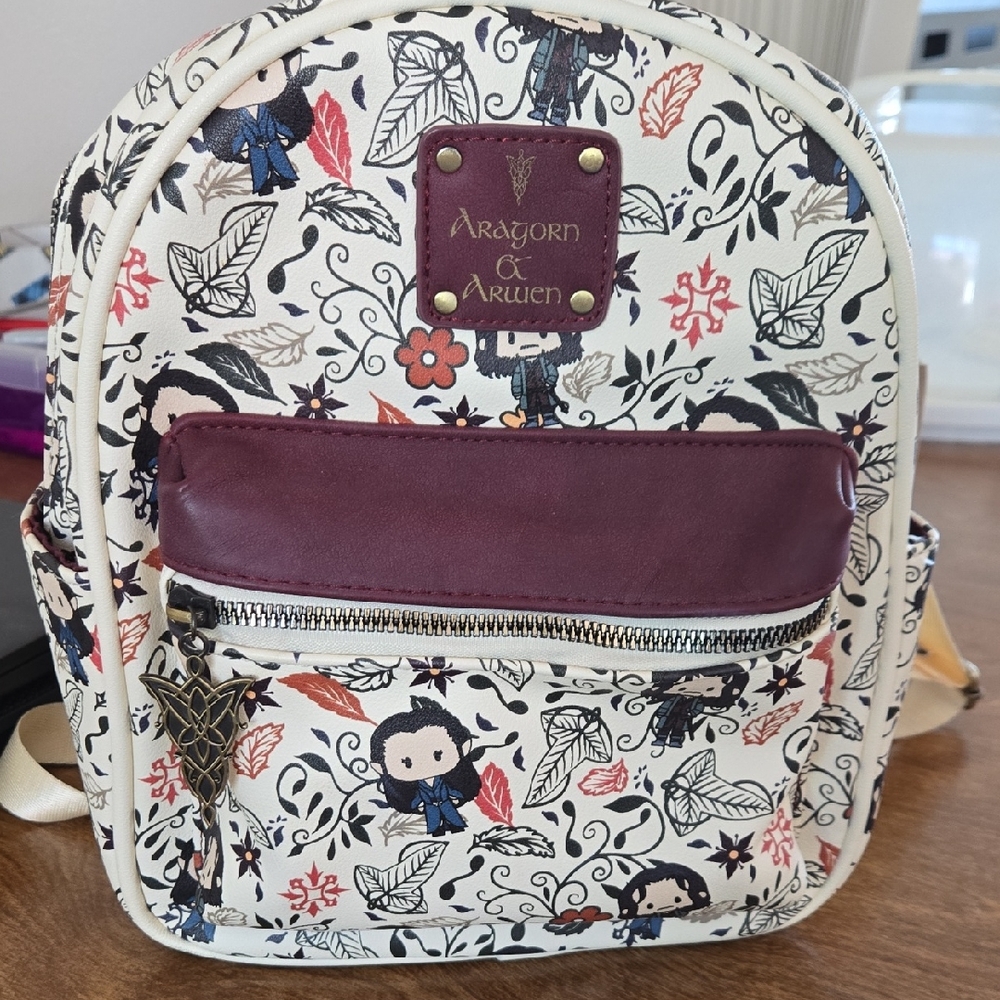 LOTR-Aragon and Arwen Backpack